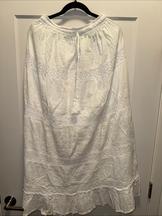 White Waves Dresses & Skirts - 🆕 Gorgeous White Waves Embroidered Maxi Skirt w Drawstring Waist. L/XL NWT!🔥🔥